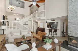 38574 Lochinvar Ct, Murrieta, CA 92562 - Photo 2