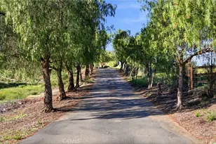 38595 Carolbee Ln, Temecula, CA 92592 - Photo 6