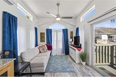 910 Deerwood, San Jacinto, CA 92583 - Photo 2