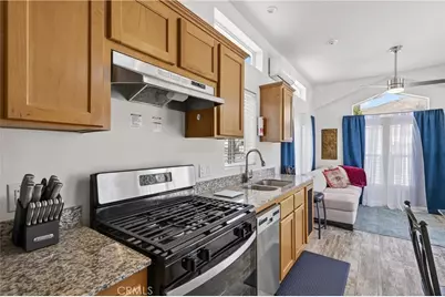 910 Deerwood, San Jacinto, CA 92583 - Photo 8