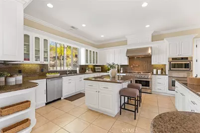 39780 Cushman Cir, Temecula, CA 92592 - Photo 14