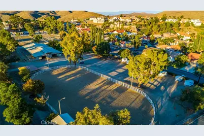 30405 Golden Gate, Canyon Lake, CA 92587 - Photo 16