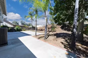 24568 Wind Flower Dr, Moreno Valley, CA 92557 - Photo 46