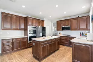 35594 Porcelain Ct, Winchester, CA 92596 - Photo 10