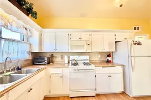 13346 Holly St, Trona, CA 93562 - Photo 14