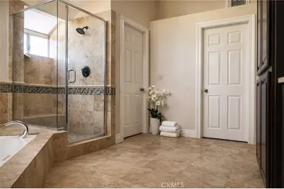 25534 Kim Ct, Murrieta, CA 92563 - Photo 6