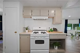 31130 S General Kearny Rd, Temecula, CA 92591 - Photo 32