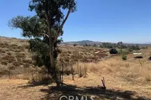 38500 San Ignacio Rd, Hemet, CA 92544 - Photo 2