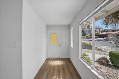 22082 Loch Lomond Drive, Canyon Lake, CA 92587 - Photo 6