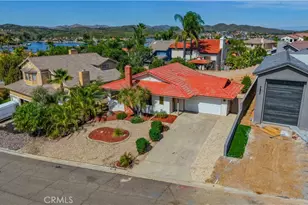 22082 Loch Lomond Dr, Canyon Lake, CA 92587 - Photo 2