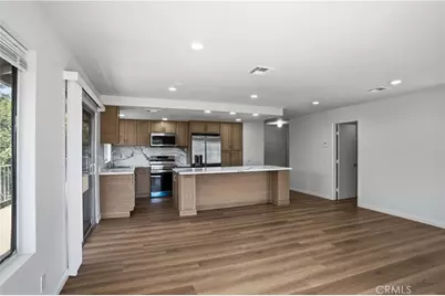 22082 Loch Lomond Drive, Canyon Lake, CA 92587 - Photo 8