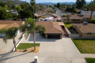 221 W Whittier Ave, Hemet, CA 92543 - Photo 1