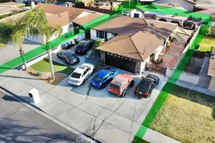 221 W Whittier Ave, Hemet, CA 92543 - Photo 2