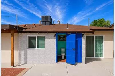 221 W Whittier Avenue, Hemet, CA 92543 - Photo 30