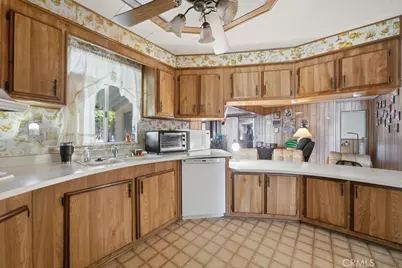 24770 Wendell Drive, Hemet, CA 92544 - Photo 12