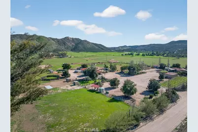 31420 Palm Avenue, Hemet, CA 92543 - Photo 4