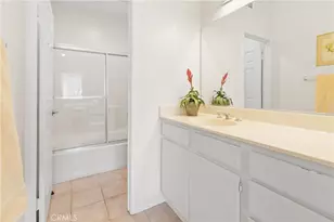 26409 Arboretum Way, Murrieta, CA 92563 - Photo 32