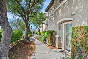 26409 Arboretum Way, Murrieta, CA 92563 - Photo 4