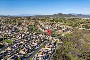 31784 Desert Holly, Murrieta, CA 92563 - Photo 58