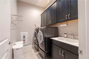 24159 Evesong, Corona, CA 92883 - Photo 32