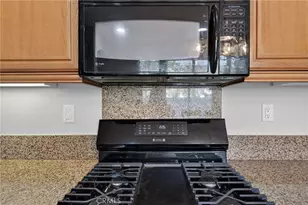 35715 Plume Ln, Murrieta, CA 92562 - Photo 20