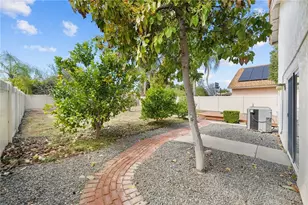 24333 Gitano Dr, Murrieta, CA 92562 - Photo 28