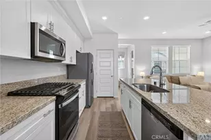 40379 Melrose Dr, Temecula, CA 92591 - Photo 8