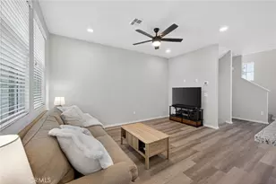 40379 Melrose Dr, Temecula, CA 92591 - Photo 14