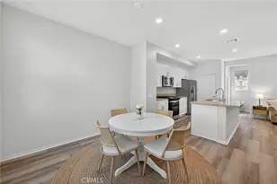 40379 Melrose Dr, Temecula, CA 92591 - Photo 12