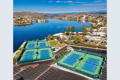 22226 San Joaquin Drive West Drive, Canyon Lake, CA 92587 - Photo 18