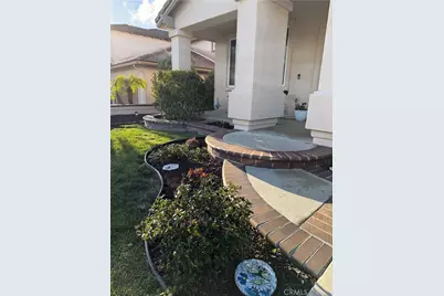 30816 Point Woods Court, Temecula, CA 92591 - Photo 2