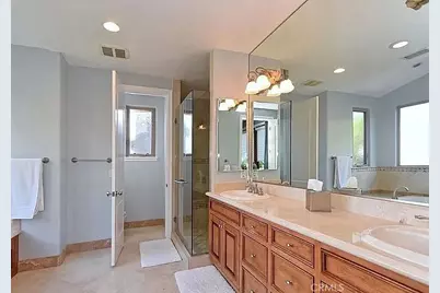 3200 Elm Avenue, Manhattan Beach, CA 90266 - Photo 18