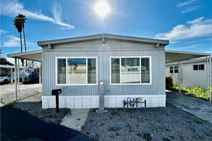 430 N Palm Ave, Hemet, CA 92543 - Photo 2