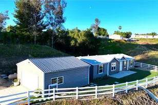 40589 Los Amantes, Temecula, CA 92592 - Photo 2