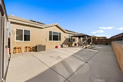 15592 Red Oak, Victorville, CA 92394 - Photo 38