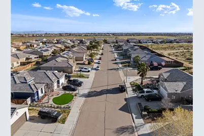 15592 Red Oak, Victorville, CA 92394 - Photo 50