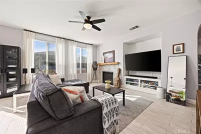 15592 Red Oak, Victorville, CA 92394 - Photo 4