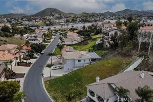 29019 Big Range Rd, Canyon Lake, CA 92587 - Photo 4