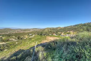 32465 Crooked Arrow, Wildomar, CA 92595 - Photo 2