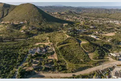 32465 Crooked Arrow, Wildomar, CA 92595 - Photo 22