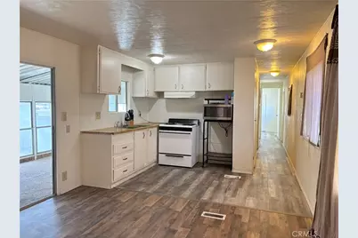 430 N Palm Avenue #103, Hemet, CA 92583 - Photo 2