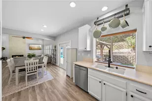 32924 Charmes Ct, Temecula, CA 92592 - Photo 14