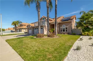24054 Sweet William Ln, Murrieta, CA 92562 - Photo 2