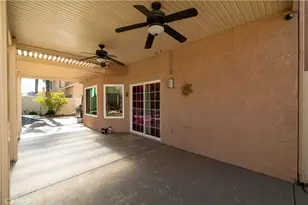 24054 Sweet William Ln, Murrieta, CA 92562 - Photo 32