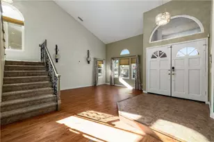 24054 Sweet William Ln, Murrieta, CA 92562 - Photo 8