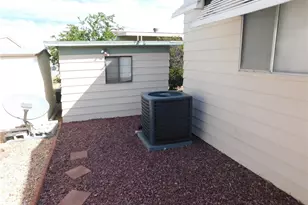 1525 W Oakland Ave, Hemet, CA 92543 - Photo 4