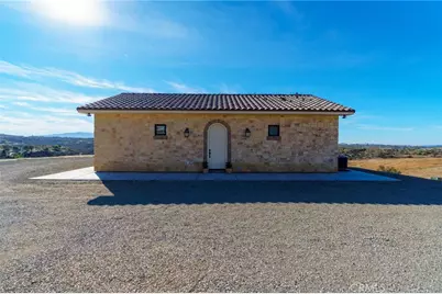 37219 Quarter Valley Road, Temecula, CA 92592 - Photo 4