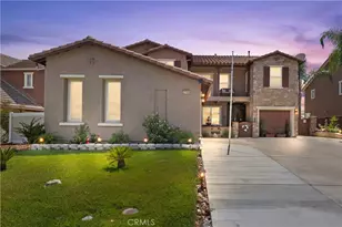27488 Murrieta Oaks Ave, Murrieta, CA 92562 - Photo 2