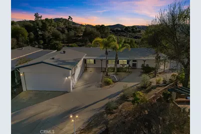 24401 Cornstalk, Wildomar, CA 92595 - Photo 2