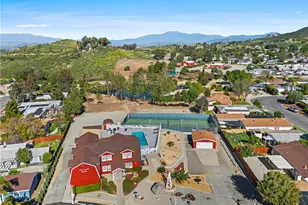 24401 Cornstalk, Wildomar, CA 92595 - Photo 70